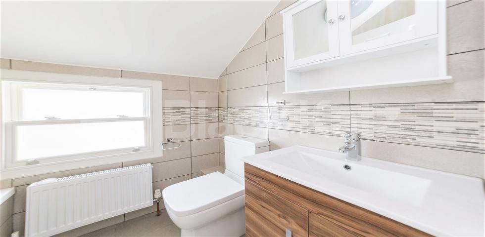 Modern Apartment Pennard Road , Shepherds Bush